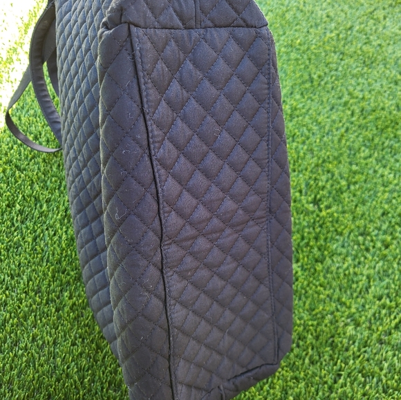 Vera Bradley Black Quilted Oversized Hobo Shouler/Crossbody Bag. - Picture 9 of 16
